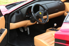 Ferrari 512 M (1995) - das Interieur blieb weitgehend unverändert gegenüber dem Vorgänger