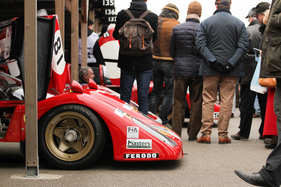Ferrari 512 S (1970) - im Hintergrund Nick Mason