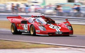 Ferrari 512 S (1971) - Gesamtplatz 2 ging an Ronnie Bucknum und Tony Adamowicz im NART Ferrari 512S (24 Stunden Rennen von Daytona 1971)