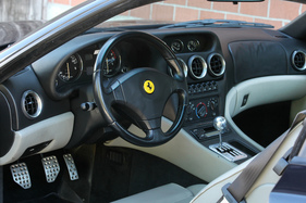 Ferrari 550 Maranello (1997) - sportliches Cockpit