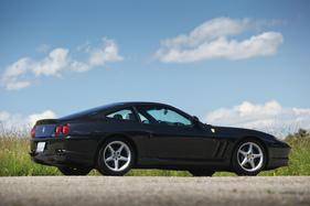 Ferrari 550 Maranello (1997) - zeitlose Formgebung