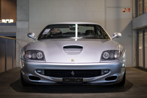 Ferrari 550 Maranello (1999) - als Lot 125 angeboten an der XE Exclusive Cars Versteigerung vom 1. Oktober 2022 in Langenthal