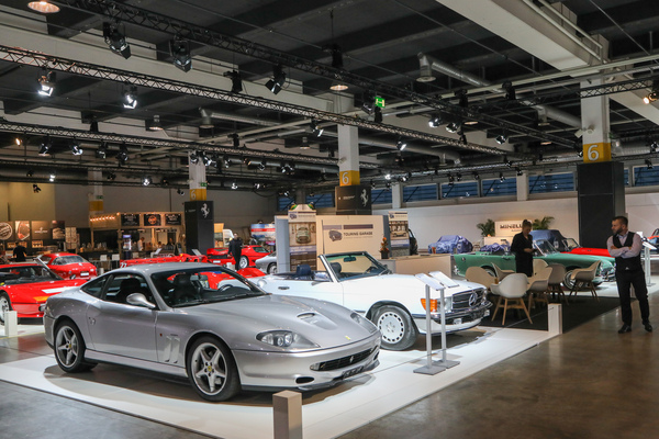 Ferrari 550 Maranello (1999) - auf dem Stand der Touring Garage - Auto Zürich 2022