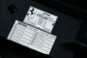 Ferrari 575 M Maranello F1 (2003) - Chassisplakette