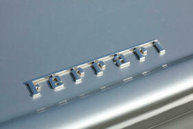 Ferrari 575 M Maranello F1 (2003) - Ferrari-Schriftzug auf dem Heck