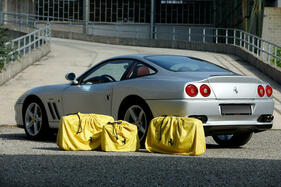 Ferrari 575 M Maranello F1 (2003) - Kofferset mit Schutzhüllen