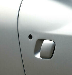 Ferrari 575 M Maranello F1 (2003) - Türöffner