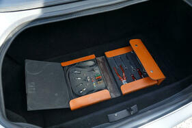 Ferrari 575 M Maranello F1 (2003) - Werkzeug