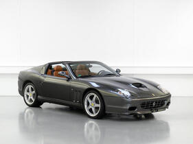 Ferrari 575 Superamerica F1 (2006) - Lot 134 an der Bonhams Versteigerung "Les Grandes Marques du Monde à Paris" am 1. Februar 2024