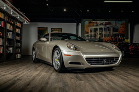 Ferrari 612 Scaglietti (2005) - als Lot 249 an der RM/Sotheby's Monterey Versteigerung vom 12. bis 14. August 2021