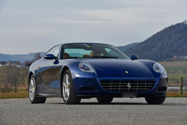 Ferrari 612 Scaglietti (2006) - als Lot 119 angeboten an der Versteigerung der Oldtimer Galerie in Toffen am 26. März 2022