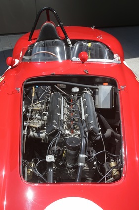 Ferrari 750 Monza (1955) - der Dreiliter passte gut in den Motorraum