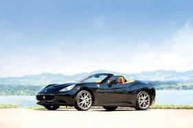Ferrari California Hardtop Convertible (2010) - als Lot 049 an der Bonhams Bonmont Versteigerung vom 29. September 2019