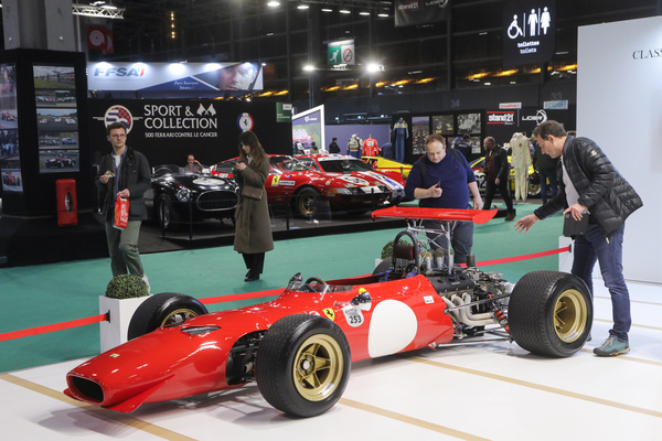 Ferrari Dino 166 F2 (1967) - als Rennwagen noch schön sein durften - Rétromobile Paris 2024