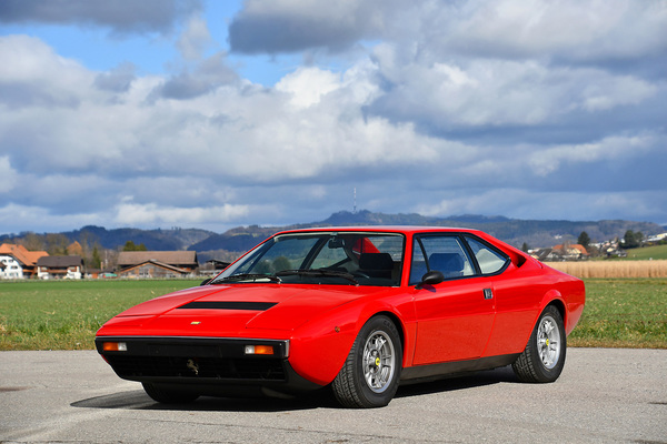 Ferrari Dino 208 GT4 (1977) - als Lot 35 an der Versteigerung der Oldtimer Galerie in Toffen am 28. März 2020