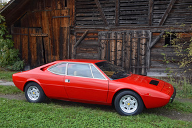 Ferrari Dino 308 GT-4 (1974) - als Lot 13 an der Versteigerung der Oldtimer Galerie Toffen anlässlich der Dolder Classics am 11. Juni 2016