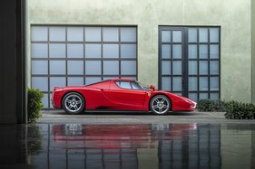 Ferrari Enzo (2003) - Radstand 265 cm, Länge 470 cm Ferrari Enzo (2003) - Radstand 265 cm, Länge 470 cm