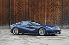 Bild: Ferrari F12tdf (2016) - als Lot 156 an der Versteigerung von RM/Sotheby's in der Villa Erba 2017