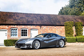 Ferrari F12tdf Berlinetta (2016) - als Lot 15 angeboten an der Bonhams Bond Street London Versteigerung am 7. Dezember 2019