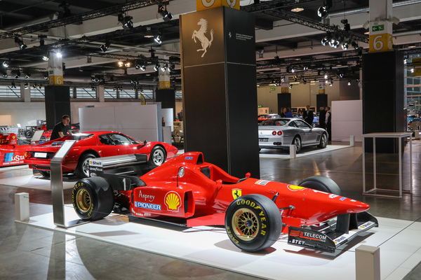 Ferrari F310 Formel 1 (1996) - nicht fahrbares Showmodell in der Sonderschau "75 Jahre Ferrari" - Auto Zürich 2022