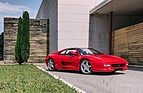 Bild: Ferrari F355 GTS (1996) - Lot 181 an der Artcurial „Garden Party in Saint-Tropez" Versteigerung 2024