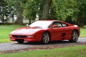 Ferrari F355 GTS boite mécanique (1994) - als Lot 61 an der Artcurial-Versteigerung "Sur les Champs 11" in Paris am 5. November 2017