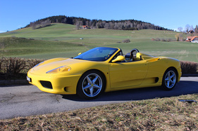 Ferrari F360 Spider F1 (2003) - offered at the auction of the Oldtimer Gallery on April 23, 2016 in Toffen