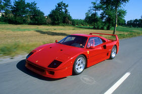 Ferrari F40 (1987) - auf Probefahrt in Italien