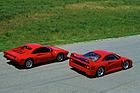 Ferrari F40 (1987) - der 288 GTO (links) lieferte die technische Basis für den F40