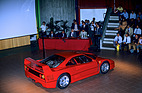 Ferrari F40 (1987) - die Vorstellung des neuen Strassensportwagens in Maranello, im Beisein von Enzo Ferrari