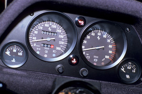 Ferrari F40 (1987) - ein neuer F40, noch ohne Kilometer