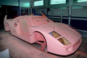 Ferrari F40 (1989) - Vorbereitungsarbeiten für die Lackierung
