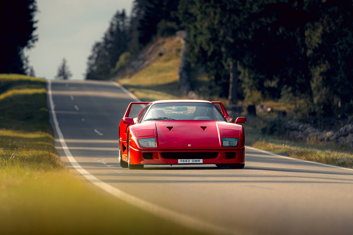 Ferrari F40 (1989) - als Lot 345 an der RM/Sotheby’s London Versteigerung 2024