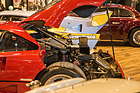Bild: Ferrari F40 (1990) - Blick in den Motor - Rétromobile Paris 2018