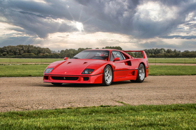 Ferrari F40 (1990) - Lot 256 an der RM/Sotheby's London Versteigerung vom 4 November 2023