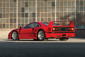 Ferrari F40 (1990) - als Lot 131 an der Versteigerung von RM in Arizona am 15./16. Januar 2015