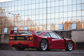 Ferrari F40 (1990) - als Lot 146 angeboten an der Versteigerung von RM in Paris am 4. Februar 2015
