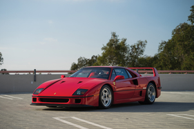 Ferrari F40 (1990) - als Lot 219 an der RM/Sotheby's Arizona Versteigerung 2017 angeboten