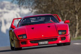 Ferrari F40 (1990) - im Anflug