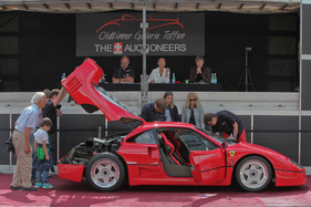 Ferrari F40 (1990) - nicht verkauft - an der Dolder-Versteigerung der Oldtimer Galerie am 11. Juni 2016