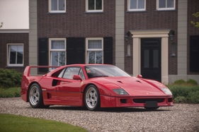 Ferrari F40 (1991) - als Lot 219 angeboten an der Artcurial Le Mans Classic Versteigerung am 5. Juli 2014
