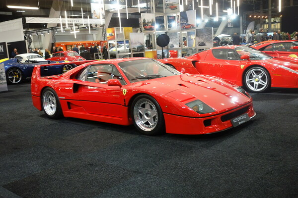 Ferrari F40 (1992) – Classic Car Show Brussels 2022