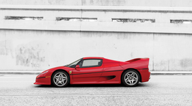 Ferrari F50 (1995) - als Lot 106 an der RM/Sotheby's Versteigerung des Pinnacle Portfolios in Monterey am 13. - 15. August 2015