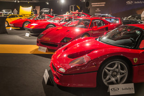 Ferrari F50 (1997) - versteigert als Lot 141 an der RM/Sotheby's Auktion in Paris am 3. Februar 2016