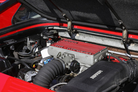 Ferrari Mondial 3.2 (1988) - 3,2 Liter Hubraum, 32 Ventile