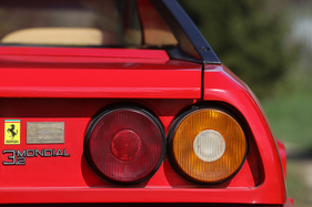Ferrari Mondial 3.2 (1988) - die Heckleuchten erinnern an den 308