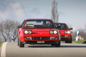 Ferrari Mondial 3.2 (1988) - klar als 3,2-Liter-Varianten zu erkennen wegen der eingefärbten Stossfänger
