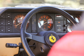 Ferrari Mondial 3.2 (1988) - noch keine Softtouch-Tasten