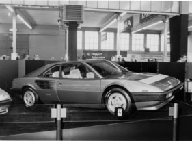 Ferrari Mondial 8 (1980) - Weltpremiere des von Pininfarina gestalteten 2+2-sitzigen Mittelmotor-Coupés - Genfer Autosalon 1980