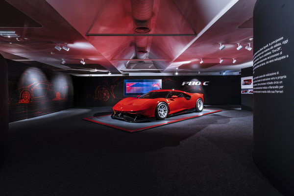 Bild: Ferrari P80 C - Hypercars-Ausstellung